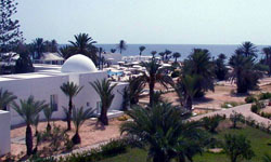 Landestypische Hotelanlage in Tunesien
